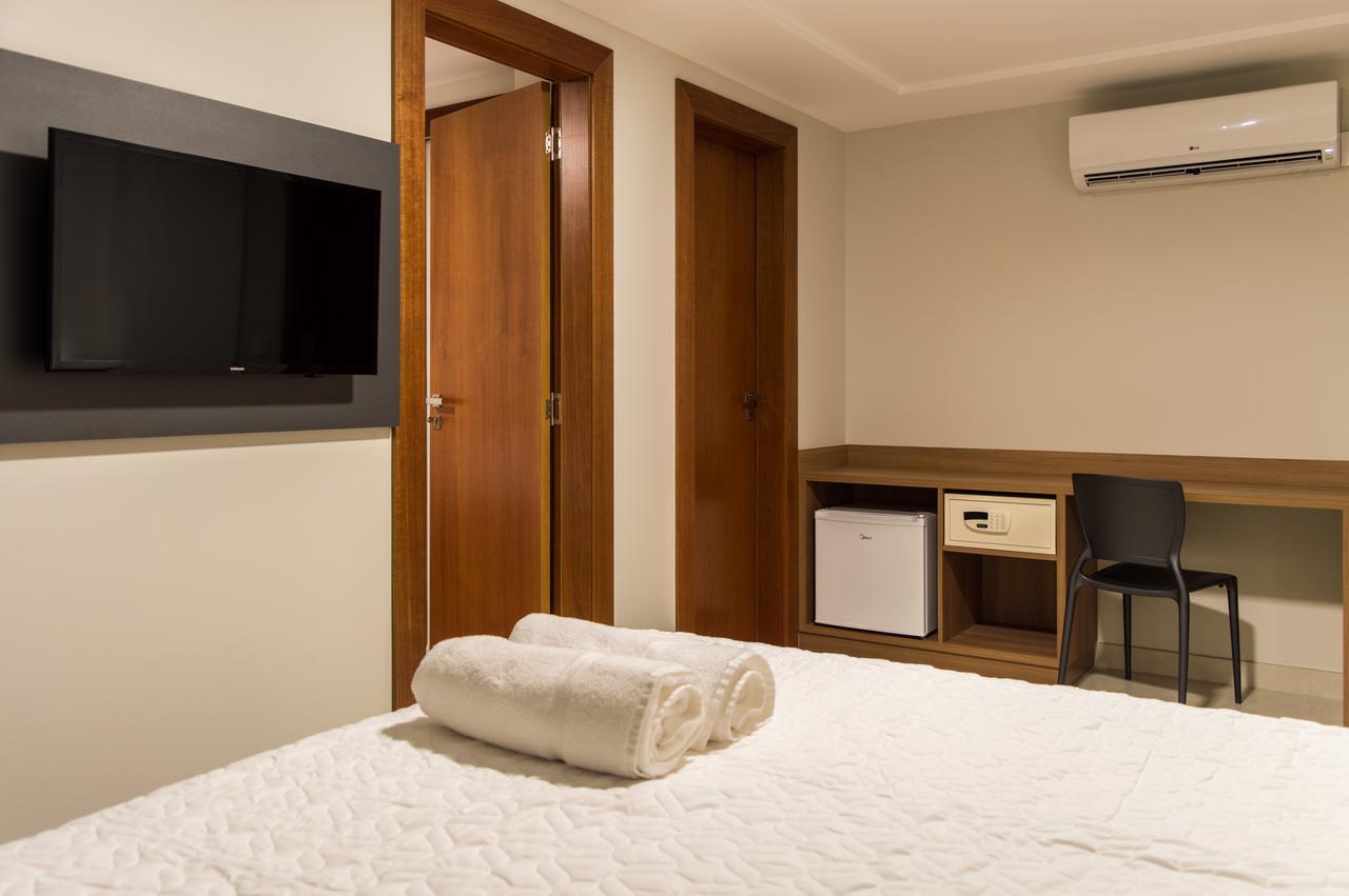 Bravo Hotel João Neiva エクステリア 写真