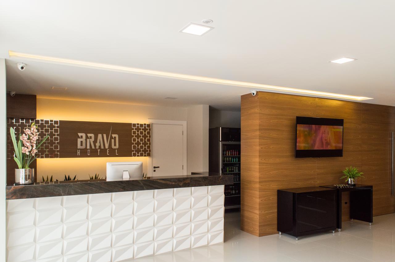 Bravo Hotel João Neiva エクステリア 写真