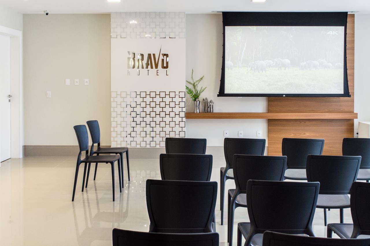 Bravo Hotel João Neiva エクステリア 写真